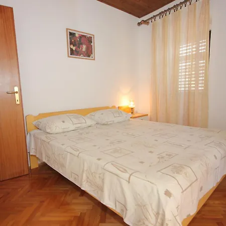 8210b Apartment Kukljica